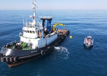 Marina di Ragusa, installata la nuova boa per il monitoraggio di onde e correnti