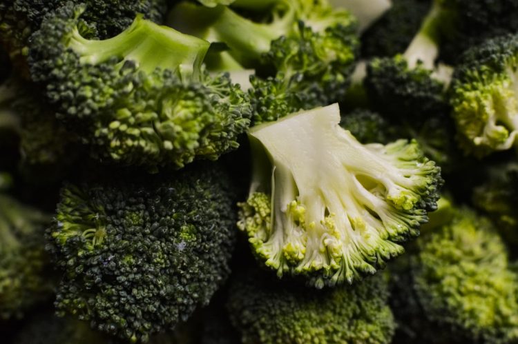 Verdura, broccoli: benefici per salute e valori nutrizionali