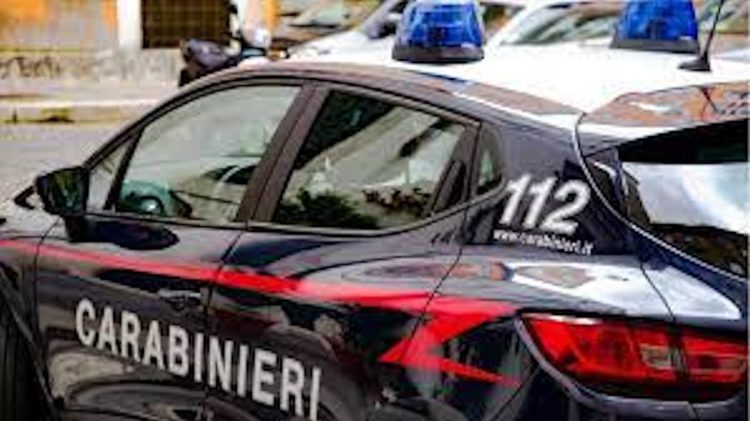 Ferito con colpo di pistola a un piede: indagano i carabinieri