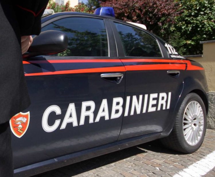 Sparatoria ad Aci Sant’Antonio, un morto