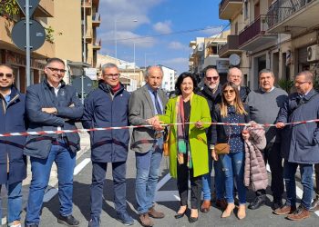 Comiso, consegnata la nuova rotonda di Corso Ho Chi Min