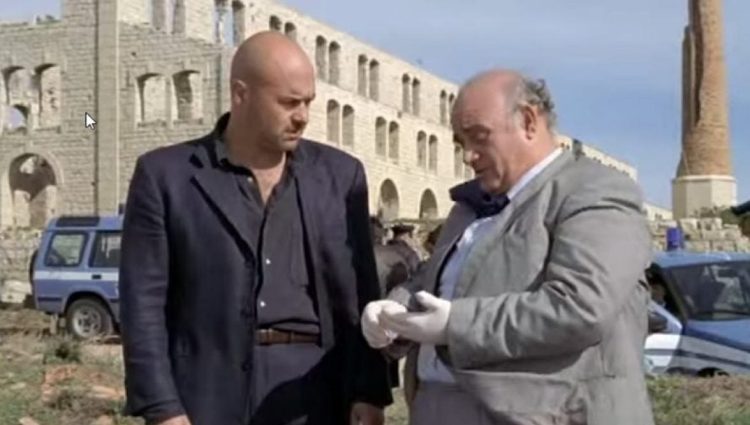 Crolla la Mannara di Montalbano a Sampieri? Ma anche no