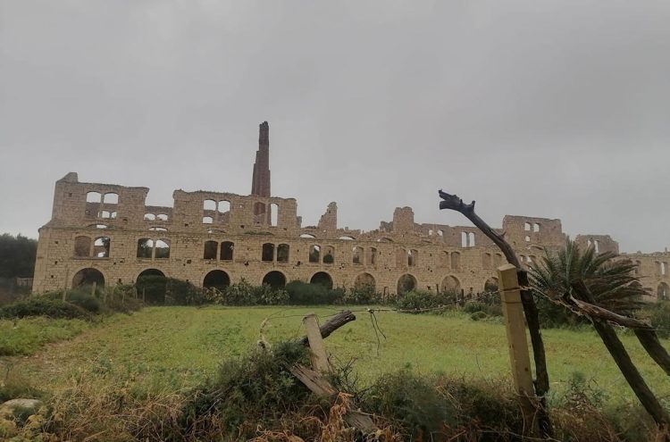 Sampieri, la Fornace Penna non è crollata