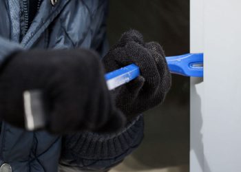 Furto con scasso in una tabaccheria a Pozzallo