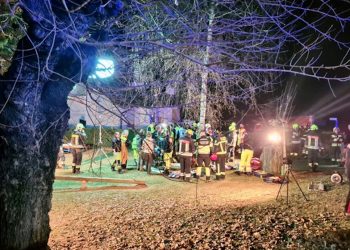 Incidente alla sfilata di Carnevale a Montagna, si ribalta carro: 16 feriti