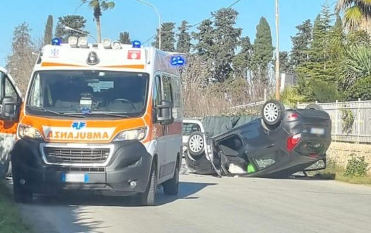 Incidente sulla Vittoria-Comiso: 2 feriti