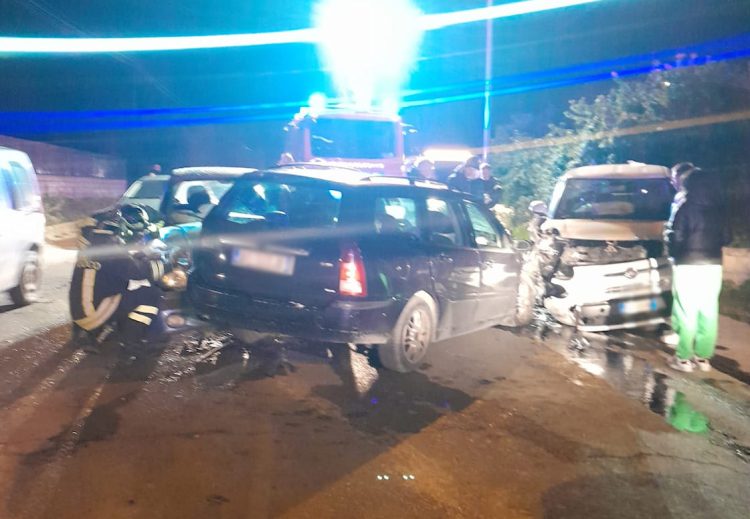 Incidente stradale sulla Vittoria-Scoglitti: 7 feriti FOTO