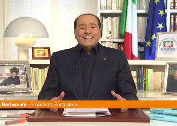 Berlusconi “Liberiamo l’Italia dalla burocrazia”