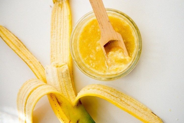 Maschera viso alla banana