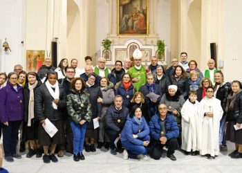 Suore carmelitane missionarie tra le serre di Marina di Acate
