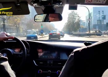 Sequestro milionario a pregiudicato torinese, finto nullatenente