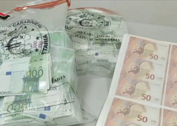 Mettevano in circolazione banconote false,  19 arresti a Napoli