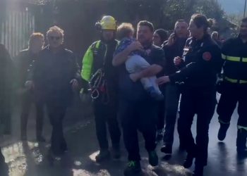 Ritrovato bambino scomparso nel napoletano, le prime immagini