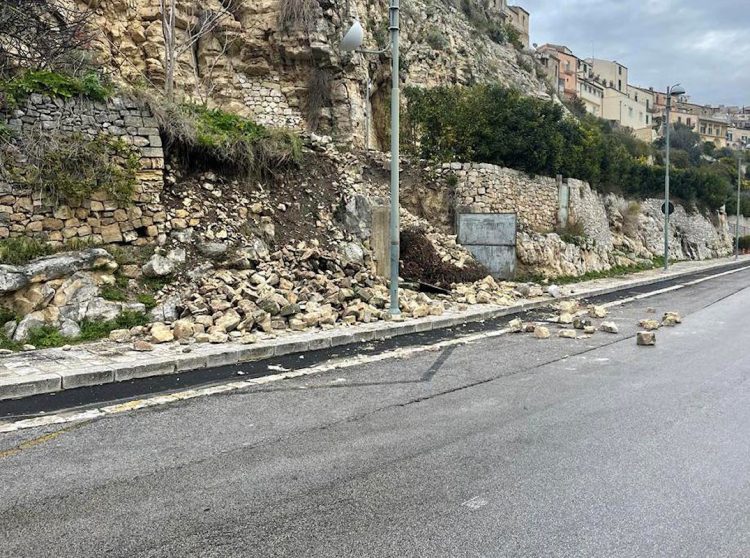 Scicli, in appalto collettore acque bianche e messa in sicurezza dei costoni Croce-San Bartolomeo e Santa Maria La Nova