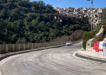 Riaperta al traffico la via Ottaviano a Ragusa Ibla