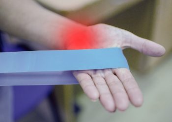 Sarcopenia: cos'è, sintomi e dieta per prevenirla