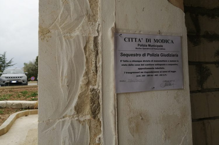 Modica, lavori abusivi: sequestro fabbricati