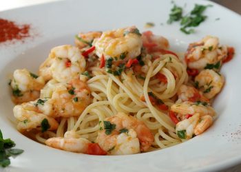 Ricetta spaghetti con gamberetti: ingredienti