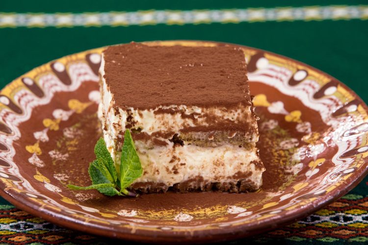 Ragazza muore dopo aver mangiato il tiramisù