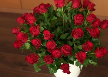 San Valentino, un italiano su due regala fiori