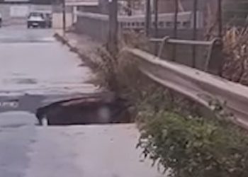 Territorio Ragusa, Salamone perplessa su interventi per maltempo (il VIDEO mentre si apre una voragine sul ponte)