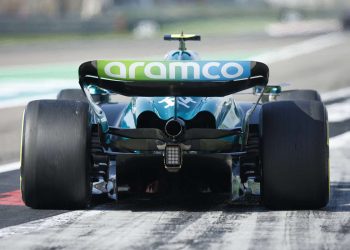 Alonso il più veloce nelle seconde libere del Gp Bahrain