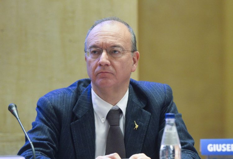 Valditara “La mia scuola è aperta, no a violenza e prevaricazione”