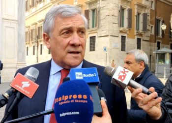 Immigrazione, Tajani “Serve un decreto flussi a livello Ue”