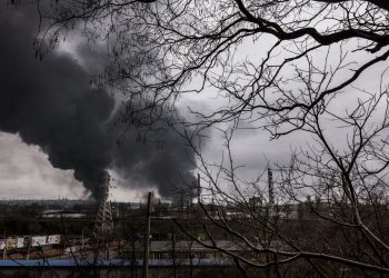 Ucraina, attacchi missilistici russi in tutto il Paese