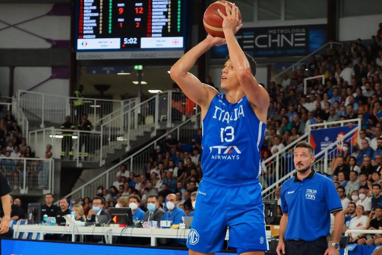 Golden State rompe digiuno esterno, vincono i Jazz di Fontecchio