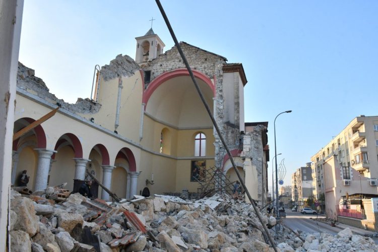 Terremoto in turchia, 2,7 milioni di persone ancora sfollate