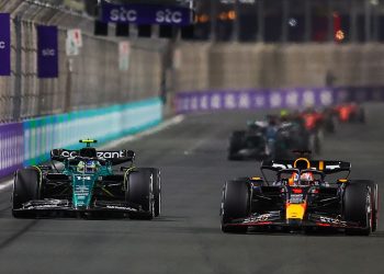 Pioggia, Verstappen e Alonso protagonisti in Australia