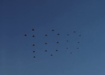 Mattarella alla cerimonia per i 100 anni dell’Aeronautica Militare