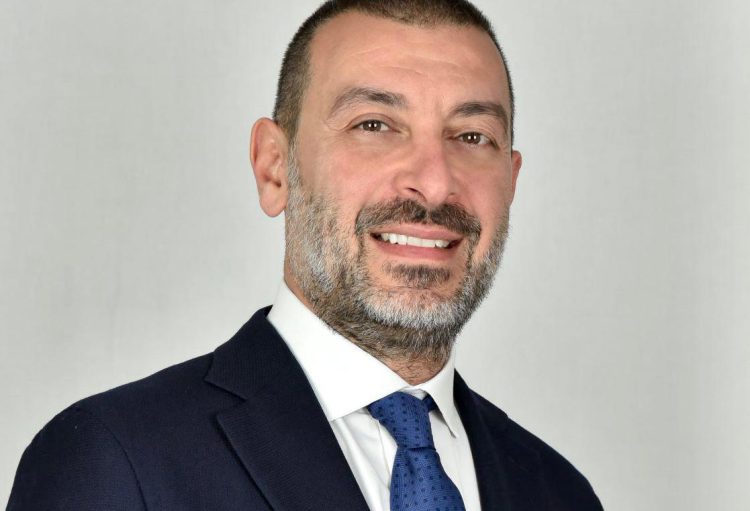 Ragusa, Carmelo Anzaldo "la (ex ?) maggioranza diserta l'aula ingloriosa fine consiliatura"