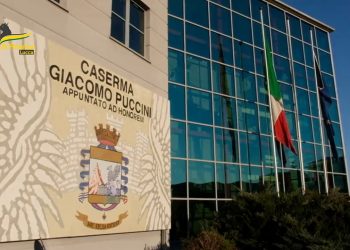 Lucca, Gdf scopre frode fiscale e sequestra beni per 100mila euro