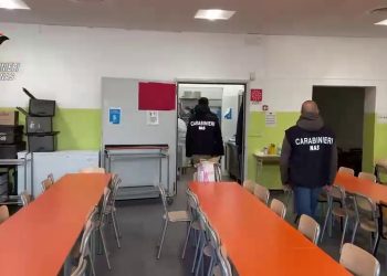 Controlli nelle mense scolastiche, irregolarità in una cucina su tre