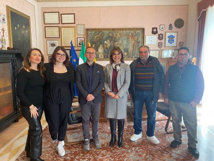 Modica, incontro per semplificazione procedure per rinnovo licenze e ritardo pagamenti fatture