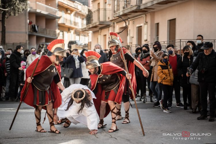 A Ragusa la via Crucis Vivente del Sacro Cuore