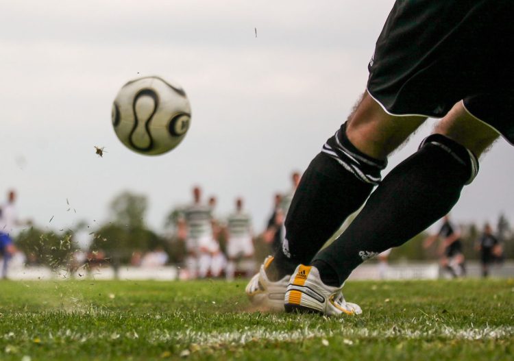 Si sente male mentre gioca a calcetto: muore Vincenzo Re