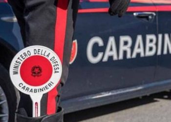 Vittoria, automobilista nervoso durante controllo carabinieri: nascondeva droga