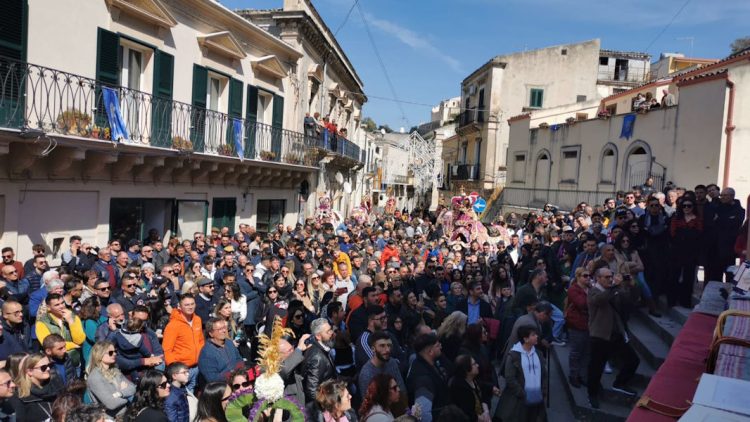 Cavalcata di San Giuseppe a Scicli: oltre 10 mila presenze