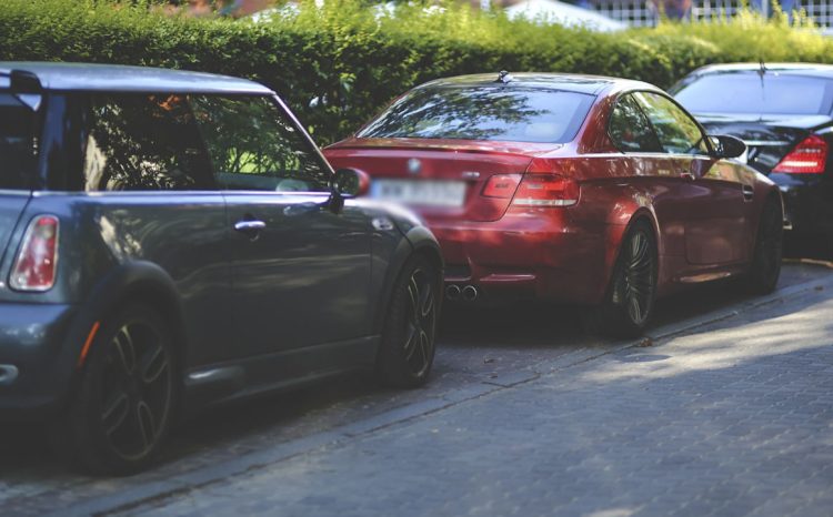 Lite per parcheggio a Comiso: anziano denunciato