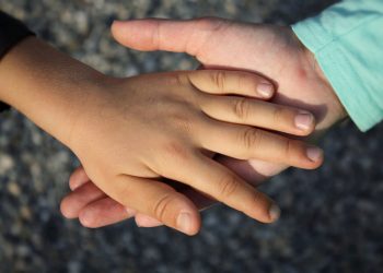 La piccola Lucrezia è tornata a Modica: adesso 'Aiutiamo Antonio'