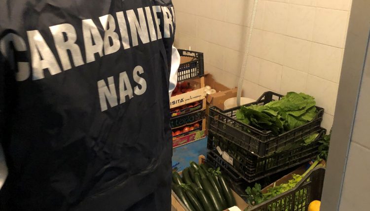 Scarsa igiene in ristorante ragusano: sanzioni per oltre 5 mila euro