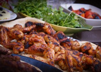 Dieta intermittente per dimagrire, al top delle diete: come funziona e schema menù