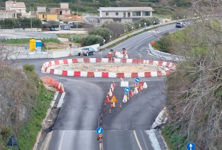 Modica, lavori in corso sull’asse Polocommerciale