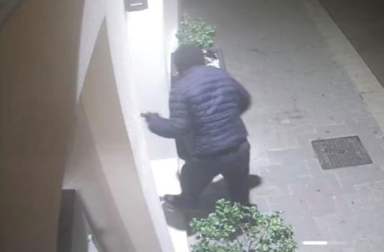 Tentato furto con scasso in una gioielleria di Scicli