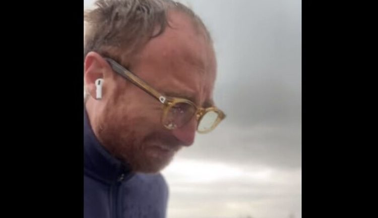 Grandine distrugge tulipani, floricoltore in lacrime sul web: i tulipani non ci sono più, è finita