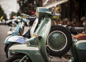 Pozzallo in Vespa: domenica 19 marzo mostra di Vespa d’epoca e gara di lentezza