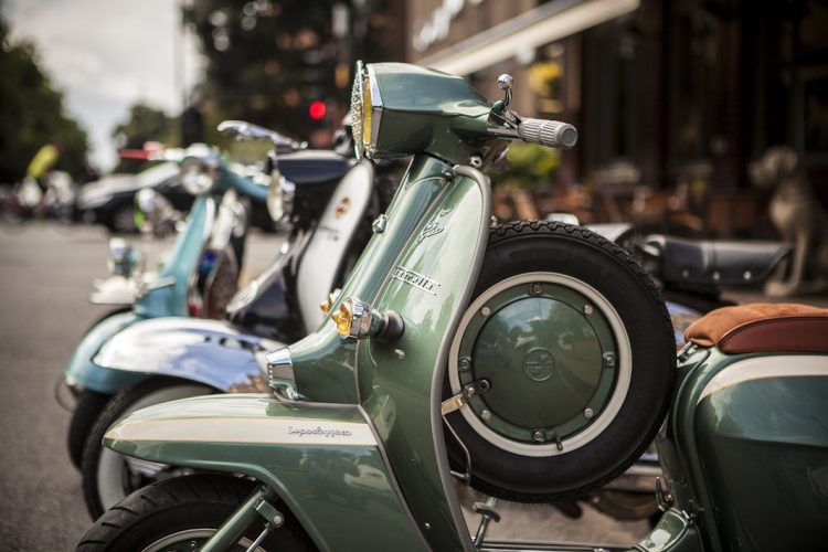 Pozzallo in Vespa: domenica 19 marzo mostra di Vespa d’epoca e gara di lentezza